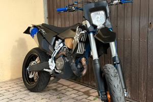 Husqvarna 450 motard