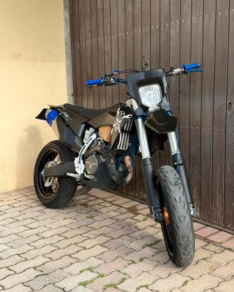 Husqvarna 450 motard