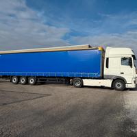 Semirimorchio centinato Schmitz anno 2016