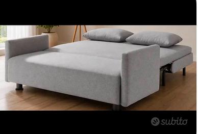 Divano letto praticamente nuovo