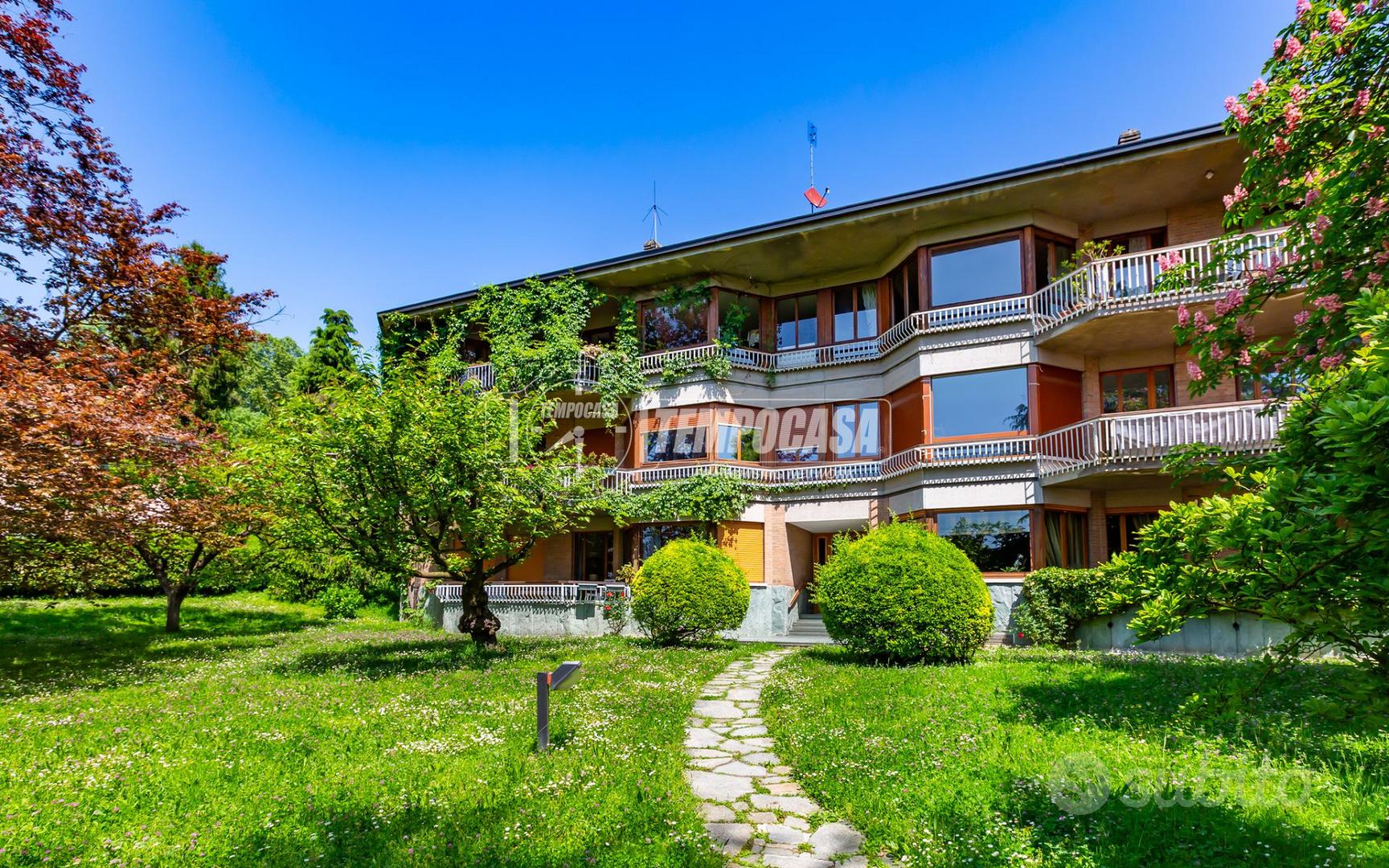 SPLENDIDO APPARTAMENTO DI CIRCA 300MQ - Vista 2