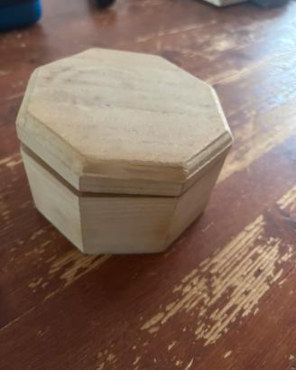 Scatoletta ottagonale legno chiaro