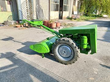 motocoltivatore con motore marca Slanzi