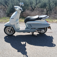 Scooter 125 Peugeot Django