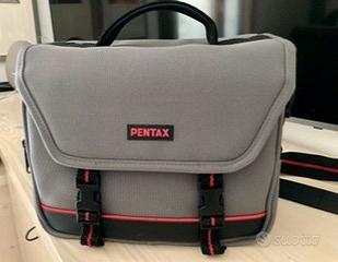 Macchina Reflex 35 mm Pentax P30