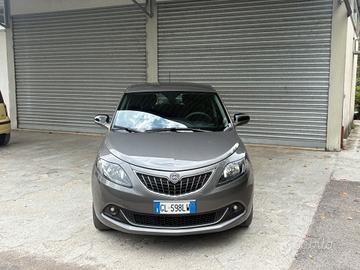 Lancia Ypsilon 1.0 FireFly 5 porte S&S Hybrid Gold