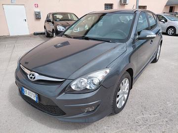 Hunday I30 1.6 90 cv Diesel  Neopatentati 