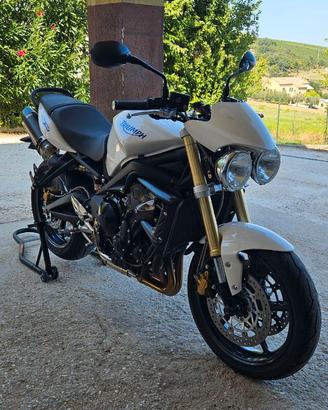 Triumph street triple 675