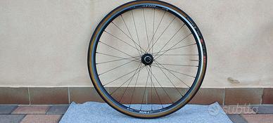 Ruote DT SWISS RR411 + sensore di potenza POWERTAP