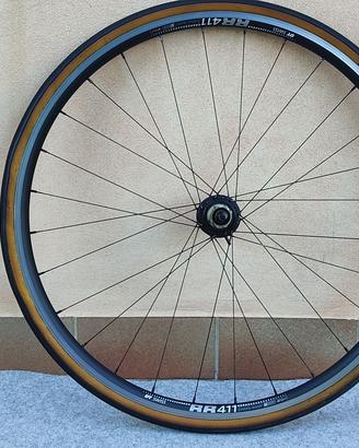Ruote DT SWISS RR411 + sensore di potenza POWERTAP