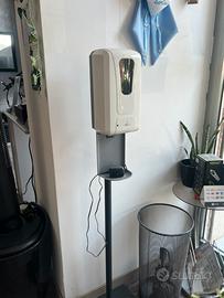 Dispenser gel automatico su piantana