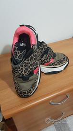 Scarpe sportive ginnastica