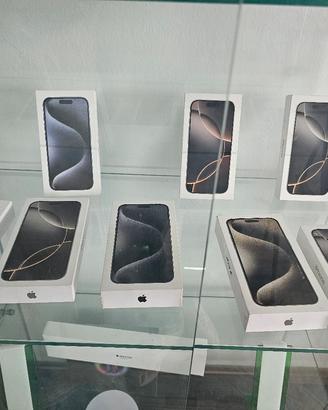 IPHONE...vari Modelli  dall'11 al 17 NUOVI E USATI