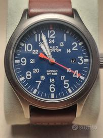 Orologio Timex al quarzo. 