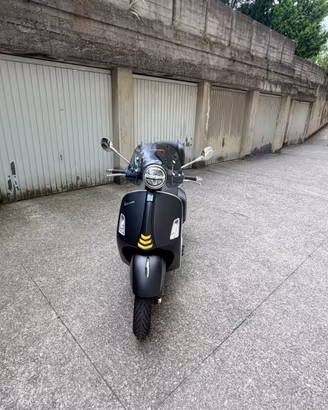 vespa Gts super 300