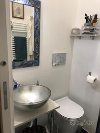 Camera in appartamento di 3 locali