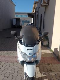 scooter piaggio x8  250