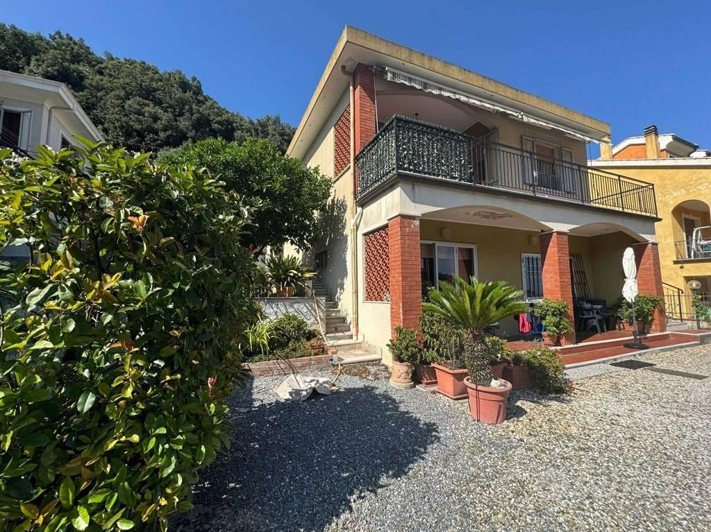 Villa di 180 m² con più di 5 locali e box auto dop - Vista 5