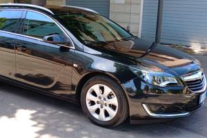 OPEL INSIGNIA Sports Tourer Cosmo Business 2.0