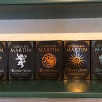 Libri Game Of Thrones in pelle di drago