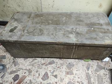 cassapanca da restaurare 