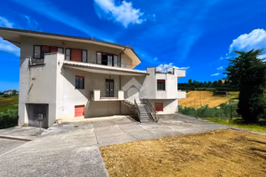 CASA INDIPENDENTE A BUCCHIANICO