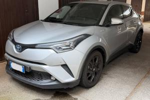 Toyota CH-R Lounge 1.8 Full Hybid