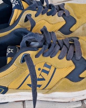 Scarpe sportive AviRex gialle