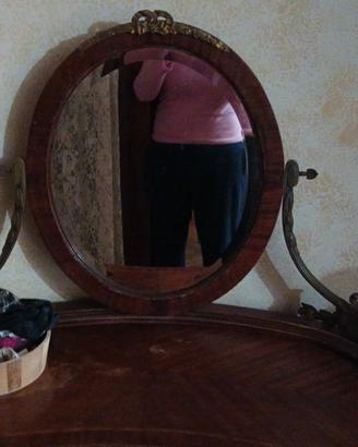 toelette vintage con specchio in legno