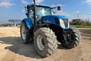 TRATTORE NEW HOLLAND T7050 AUTOCOMMAND