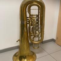 Tuba in fa