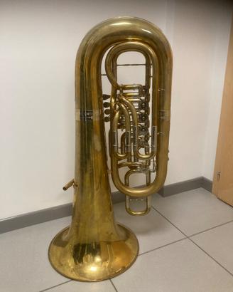 Tuba in fa