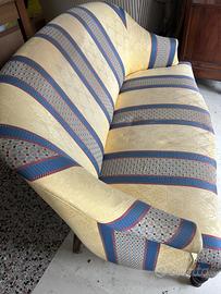 Divanetto vintage a due posti con rivestimento