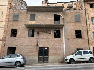 Immobile grezzo terra cielo + ex frantoio