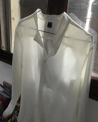 Camicia a uomo collo coreano.