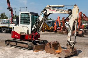 TAKEUCHI TB 153FR