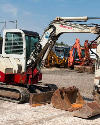 TAKEUCHI TB 153FR