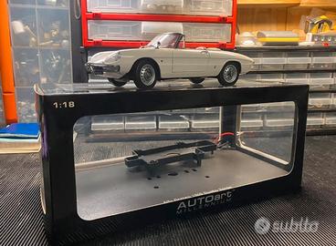 Alfa Romeo Duetto Osso di Seppia Autort Scala 1/18