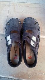 Sandali sanitari per anziani