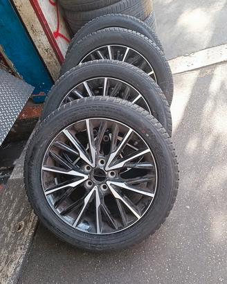 Gomme termiche con cerchi in lega per Toyota Chr