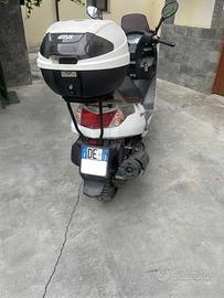 Scooter kymico 200i