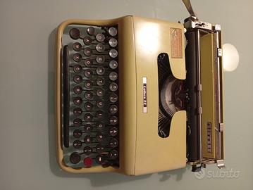 macchina da scrivere 