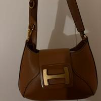 Borsa Hogan