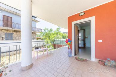 PORZIONE DI QUADRIFAMILIARE A ROMA