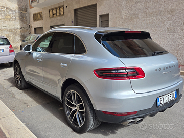 Porsche Macan s