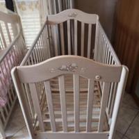 Lettino con materasso