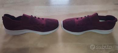 Sneakers slip on bordeaux