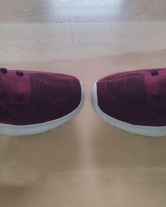 Sneakers slip on bordeaux