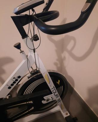 FIT BIKE DIADORA TOUR 18