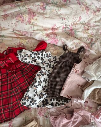 Lotto vestiti bimba dai 4-9 mesi